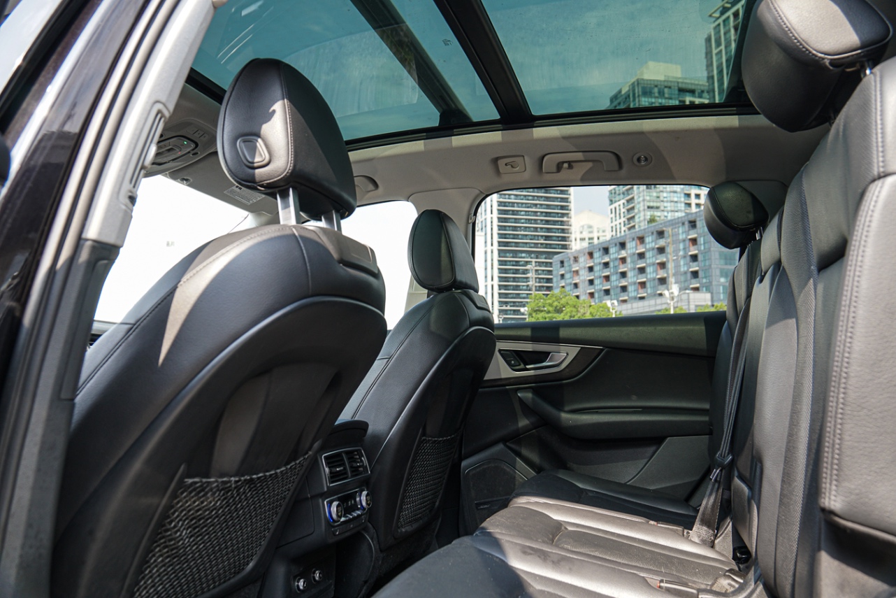 /ontarioqualitymotorsetobicoke/2018-Audi-Q7-32199272665686407.jpg