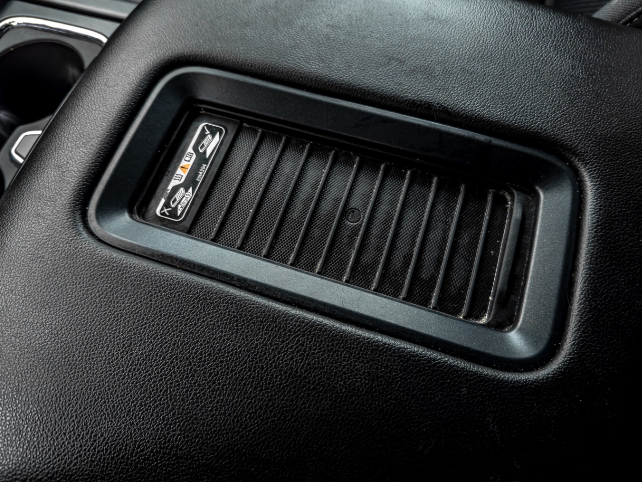 /ontarioqualitymotorsetobicoke/2018-Chevrolet-Silverado1500-8965798440057333.jpg