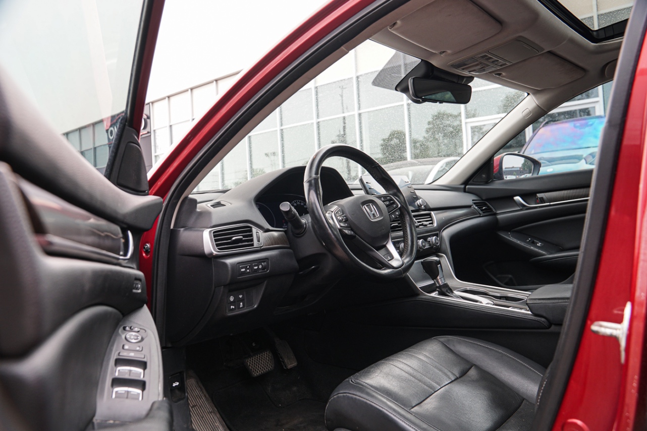 /ontarioqualitymotorsetobicoke/2018-Honda-Accord-9117373979568428.jpg