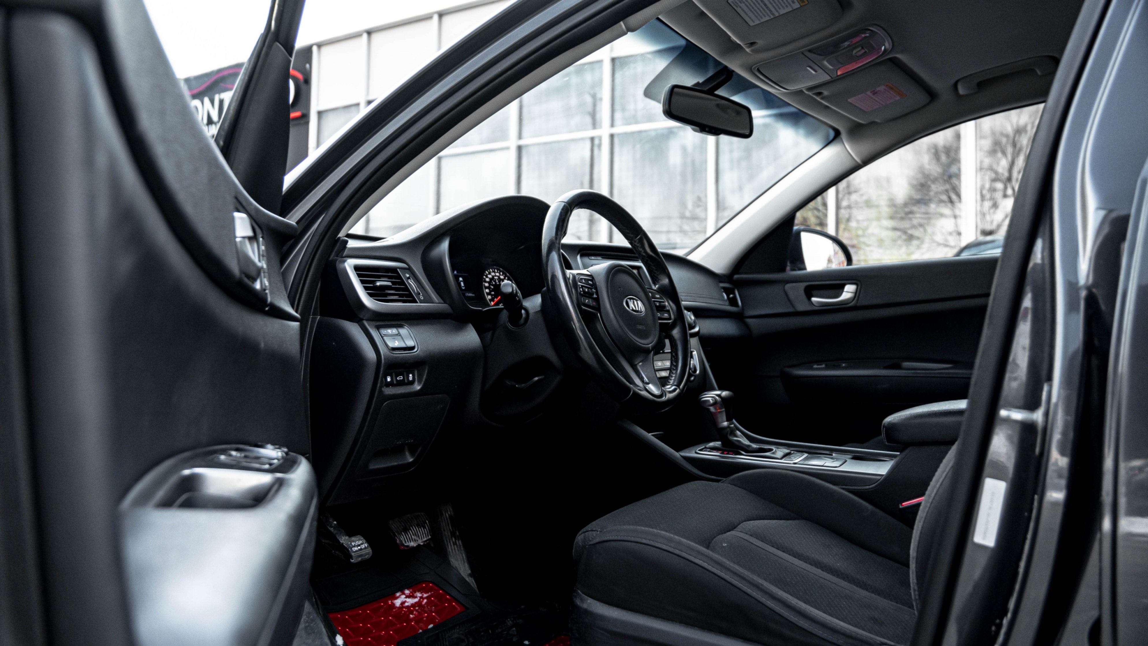 /ontarioqualitymotorsetobicoke/2018-Kia-Optima-6668165938019734.jpg