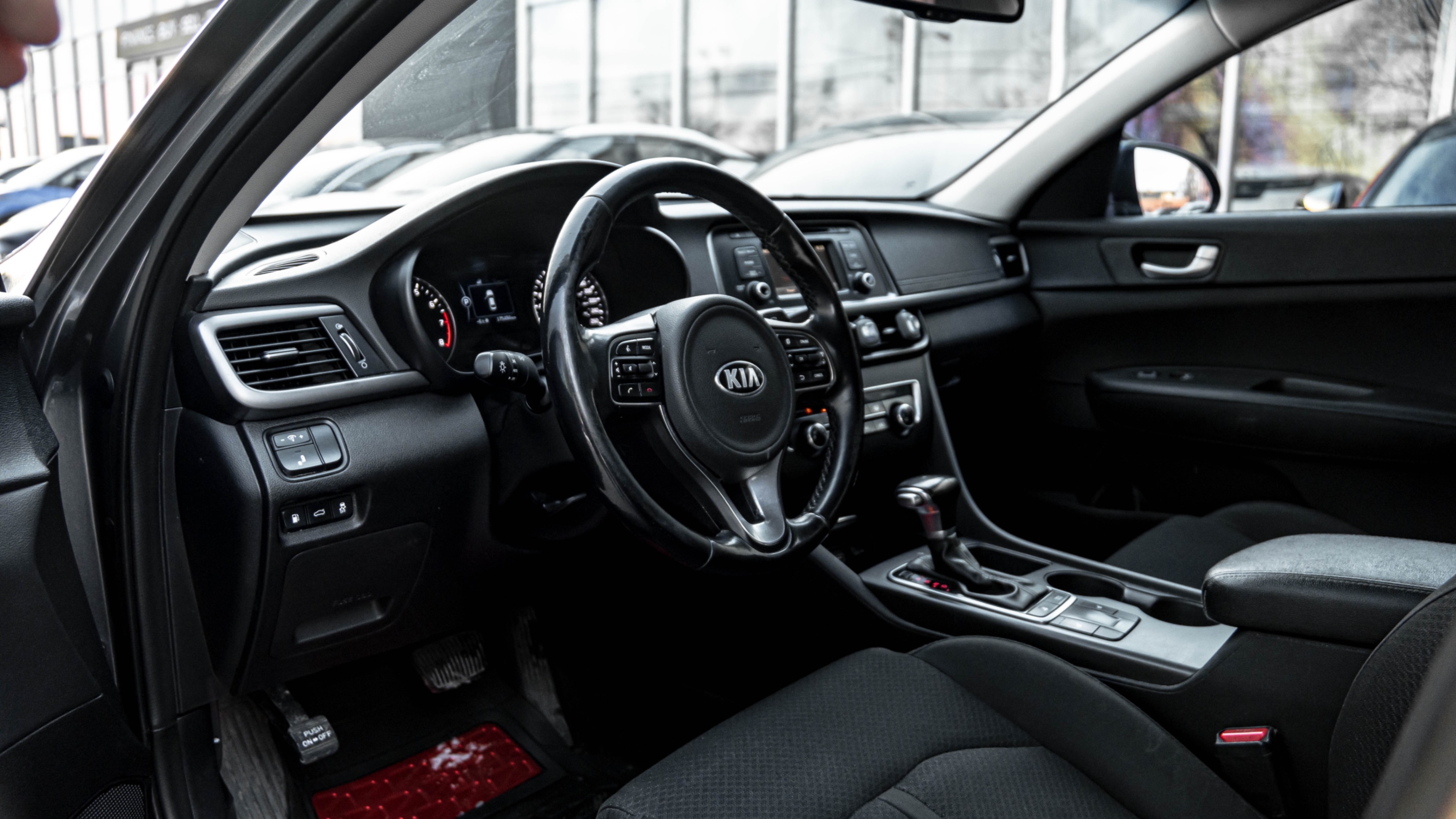 /ontarioqualitymotorsetobicoke/2018-Kia-Optima-8325295436562632.jpg