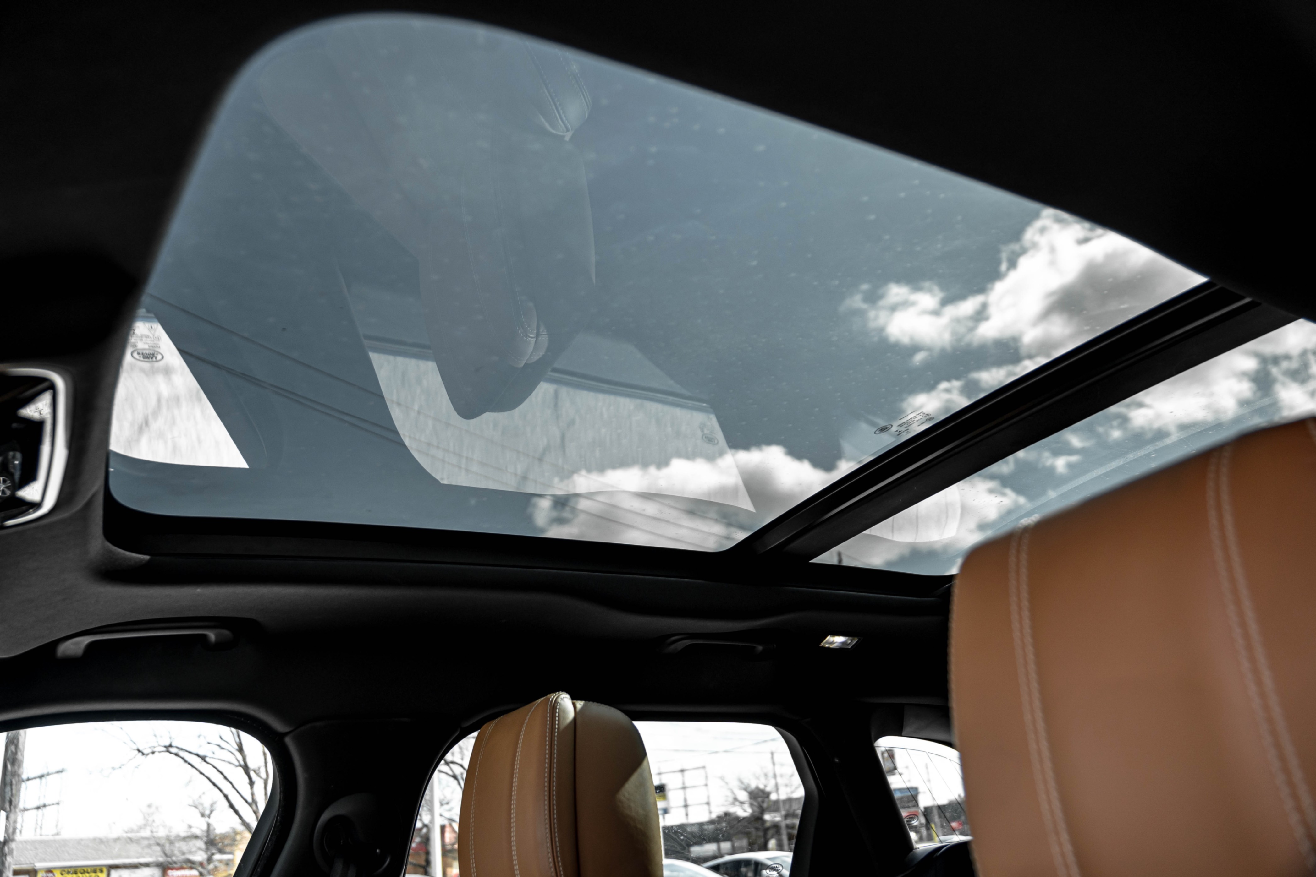 /ontarioqualitymotorsetobicoke/2018-LandRover-RangeRover-235311944480306.jpg