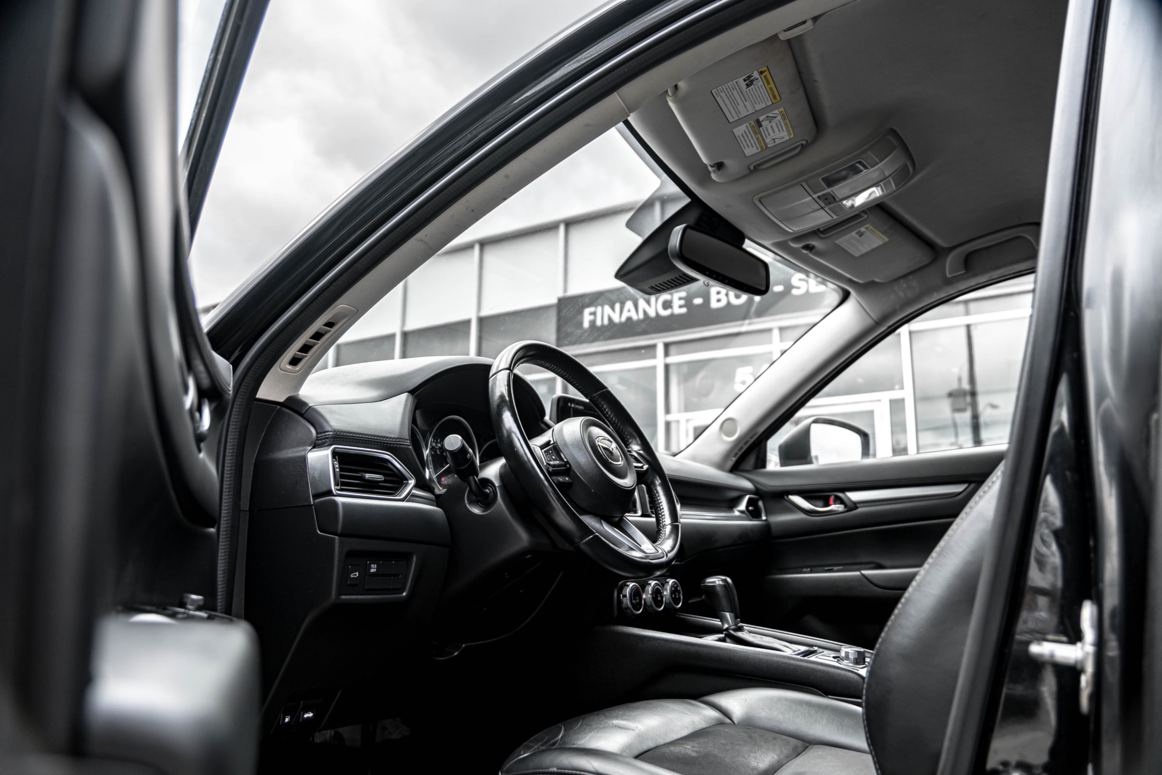 /ontarioqualitymotorsetobicoke/2018-Mazda-CX-5-15795561282278947.jpg