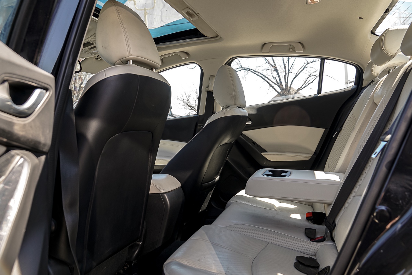 /ontarioqualitymotorsetobicoke/2018-Mazda-Mazda3-5658230556789949.jpg