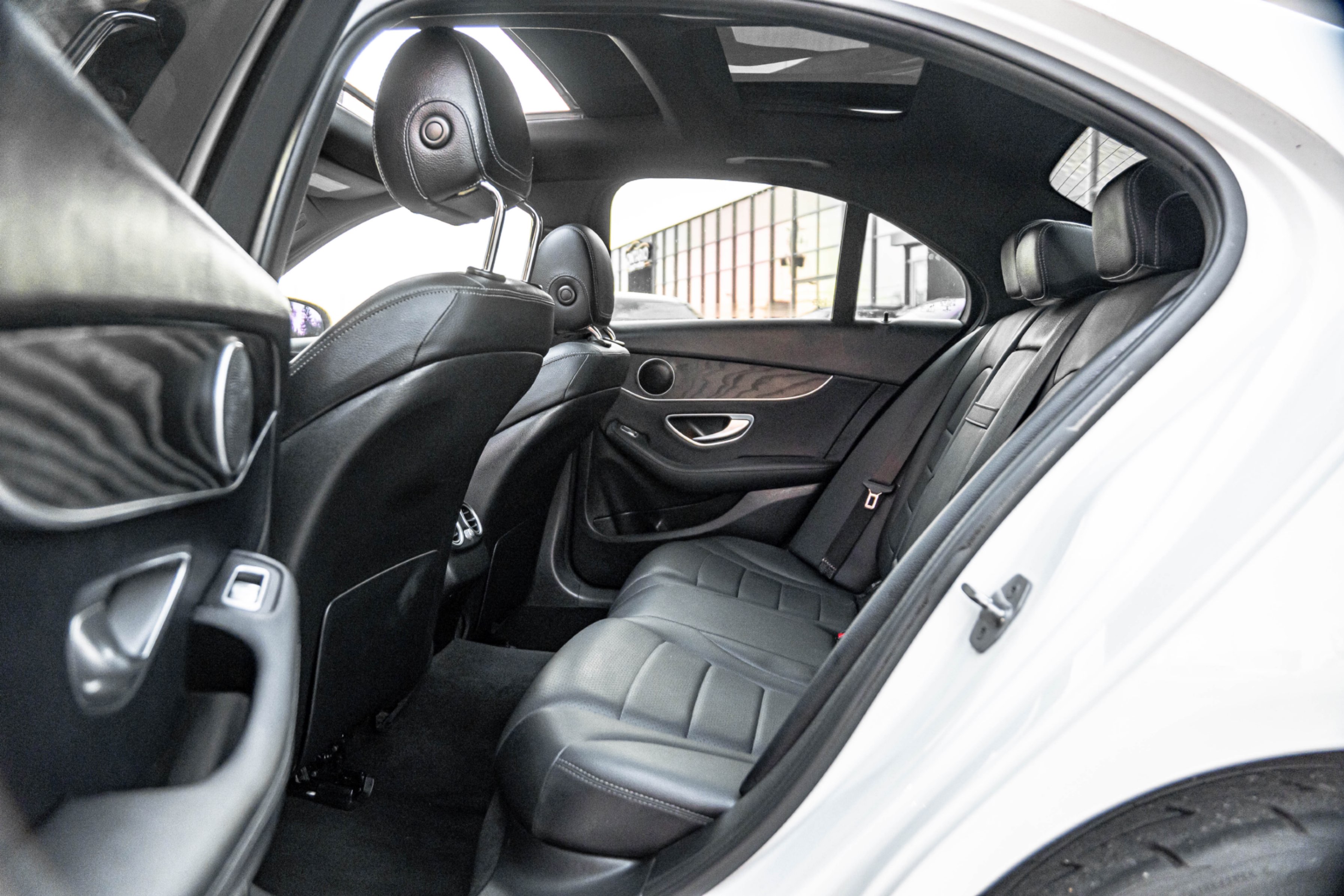 /ontarioqualitymotorsetobicoke/2018-Mercedes-Benz-C-Class-06310235186354984.jpg