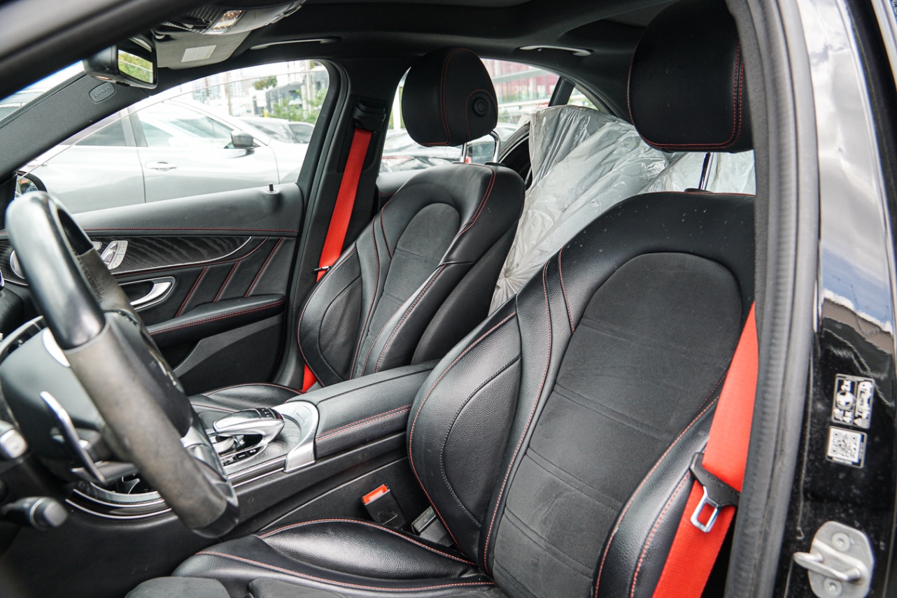 /ontarioqualitymotorsetobicoke/2018-Mercedes-Benz-C-Class-0831728381320076.jpg
