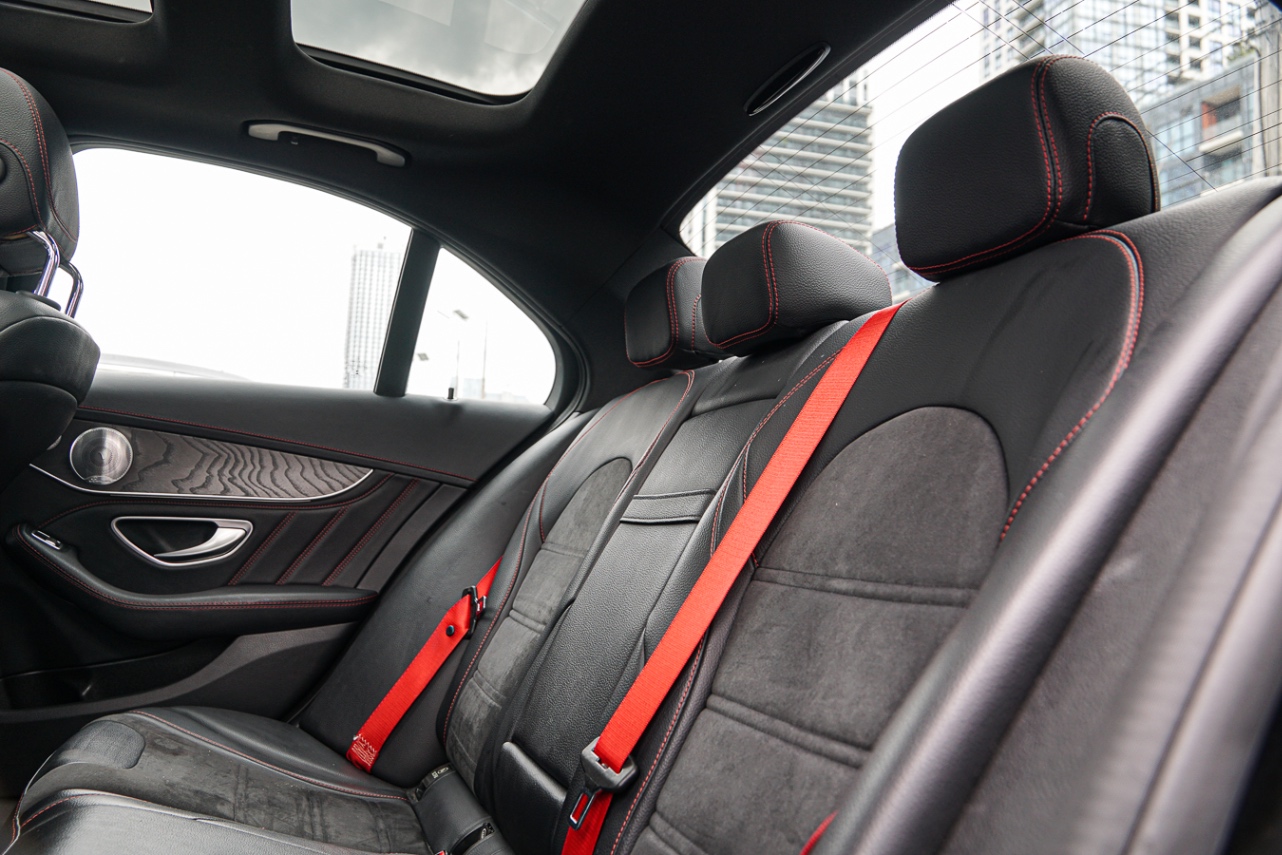 /ontarioqualitymotorsetobicoke/2018-Mercedes-Benz-C-Class-906738256016044.jpg