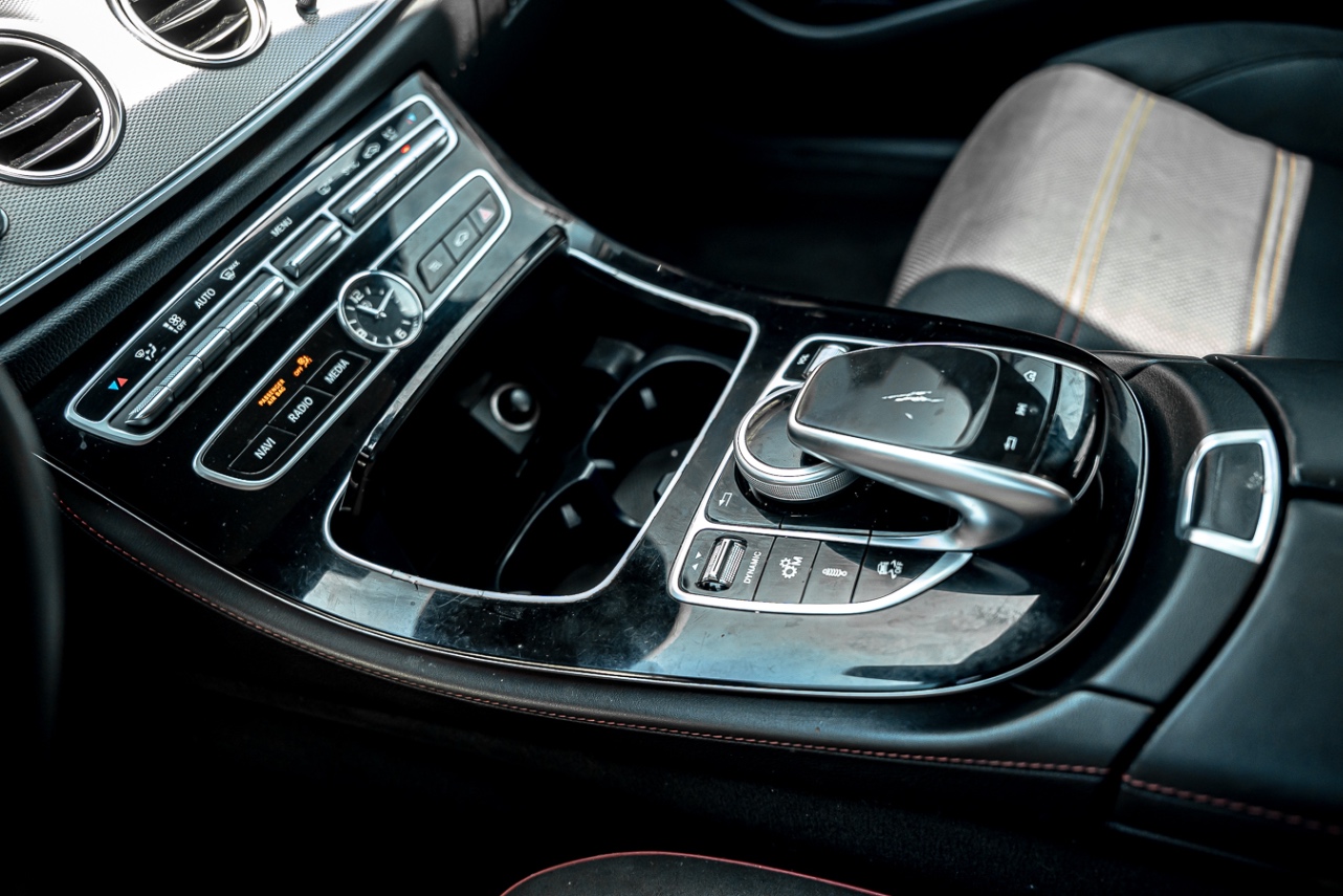 /ontarioqualitymotorsetobicoke/2018-Mercedes-Benz-E-Class-2344758359404353.jpg