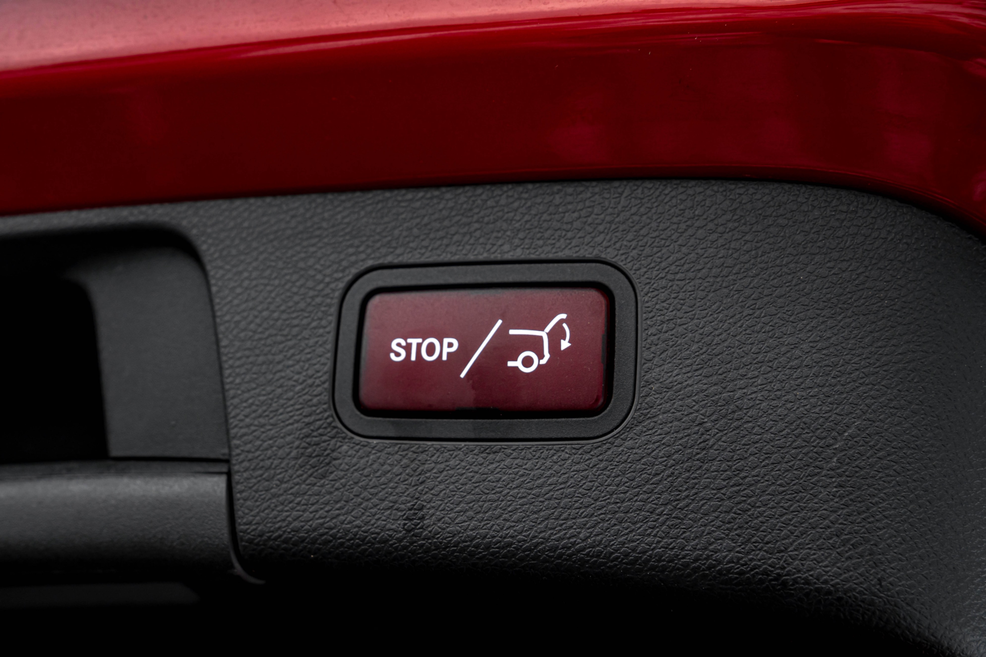 /ontarioqualitymotorsetobicoke/2018-Mercedes-Benz-GLA-46220821421800906.jpg