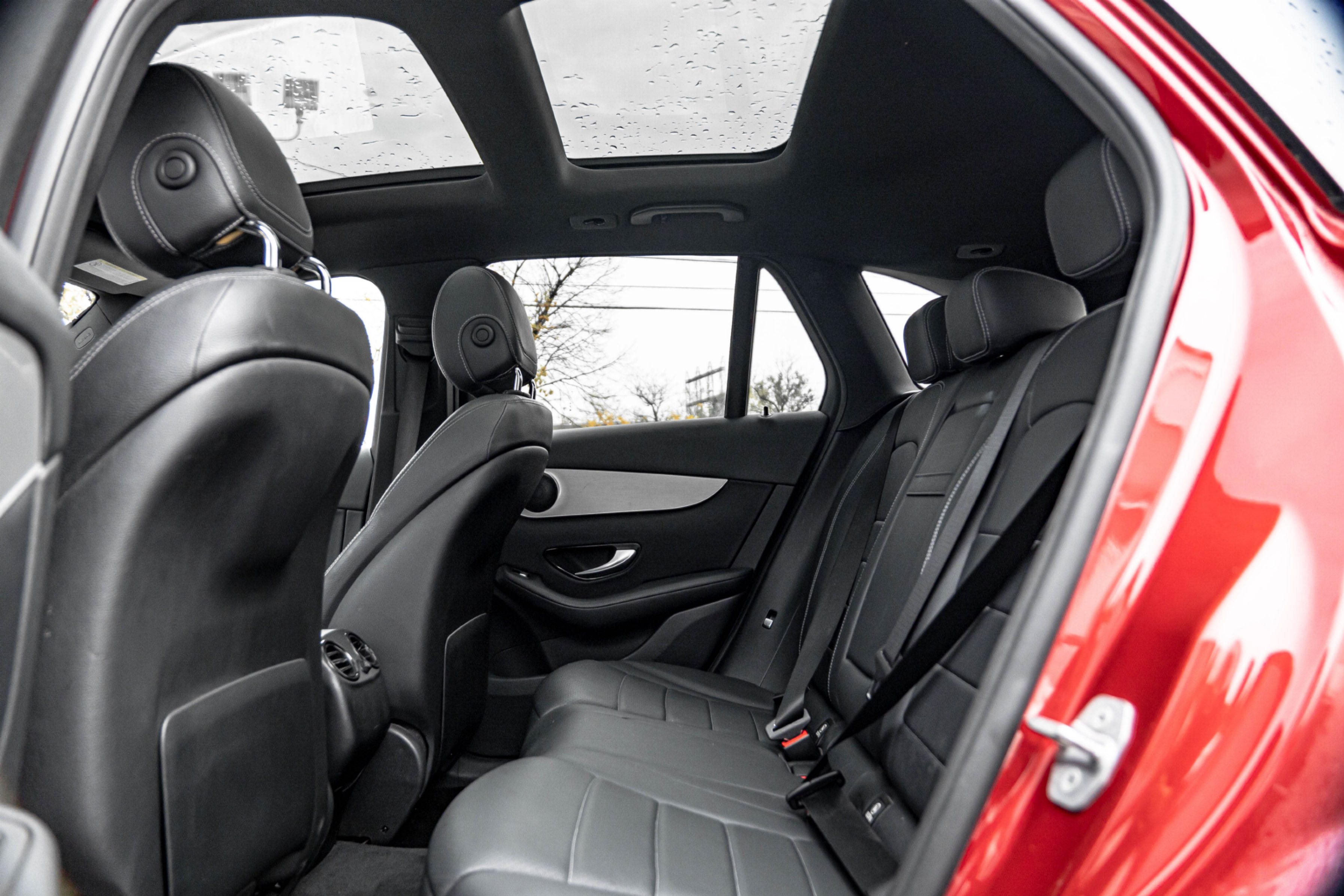 /ontarioqualitymotorsetobicoke/2018-Mercedes-Benz-GLC-class-09287493313619555.jpg