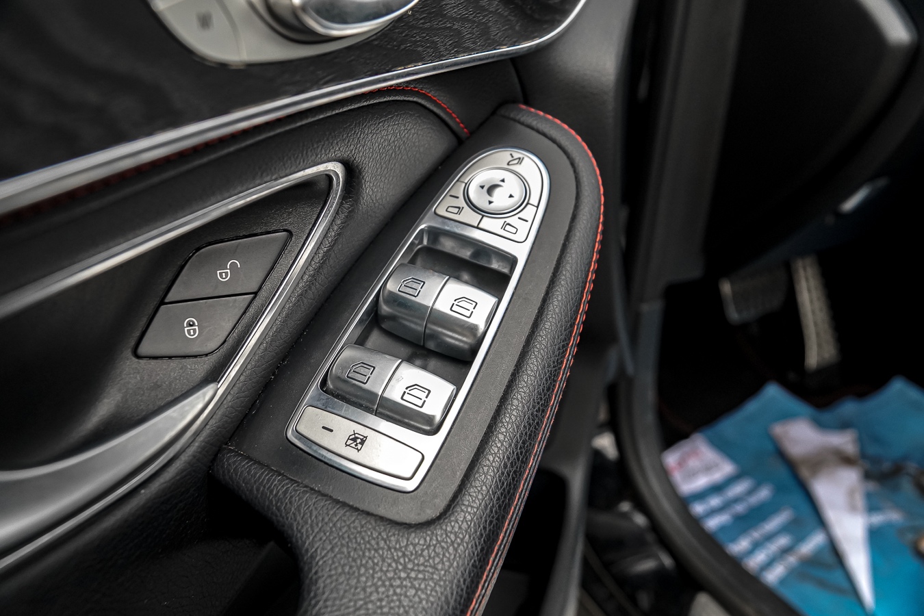 /ontarioqualitymotorsetobicoke/2018-Mercedes-Benz-GLC-class-31013218023543354.jpg