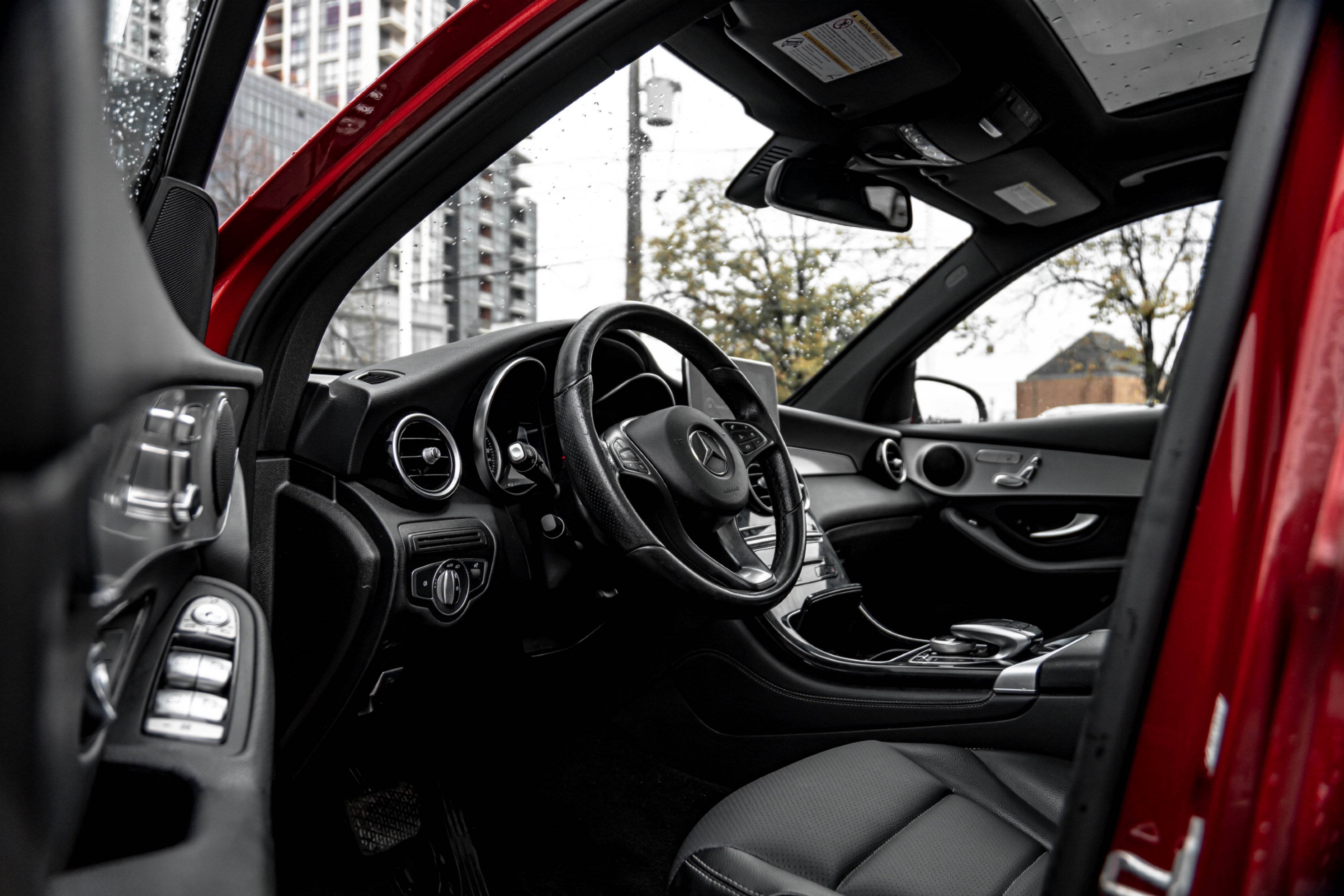 /ontarioqualitymotorsetobicoke/2018-Mercedes-Benz-GLC-class-5009662161422175.jpg