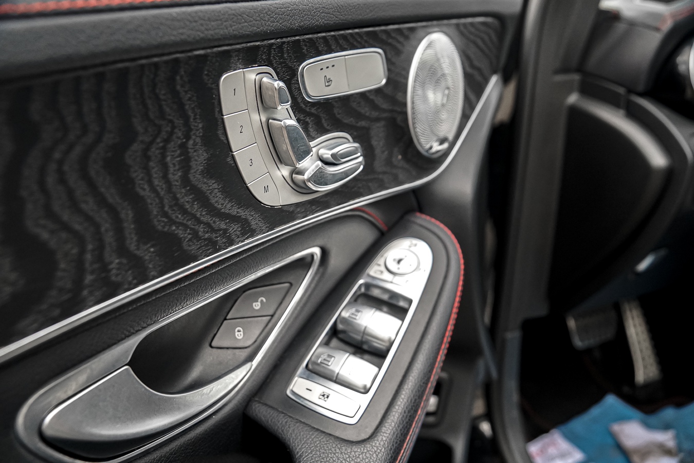 /ontarioqualitymotorsetobicoke/2018-Mercedes-Benz-GLC-class-9095269134575523.jpg