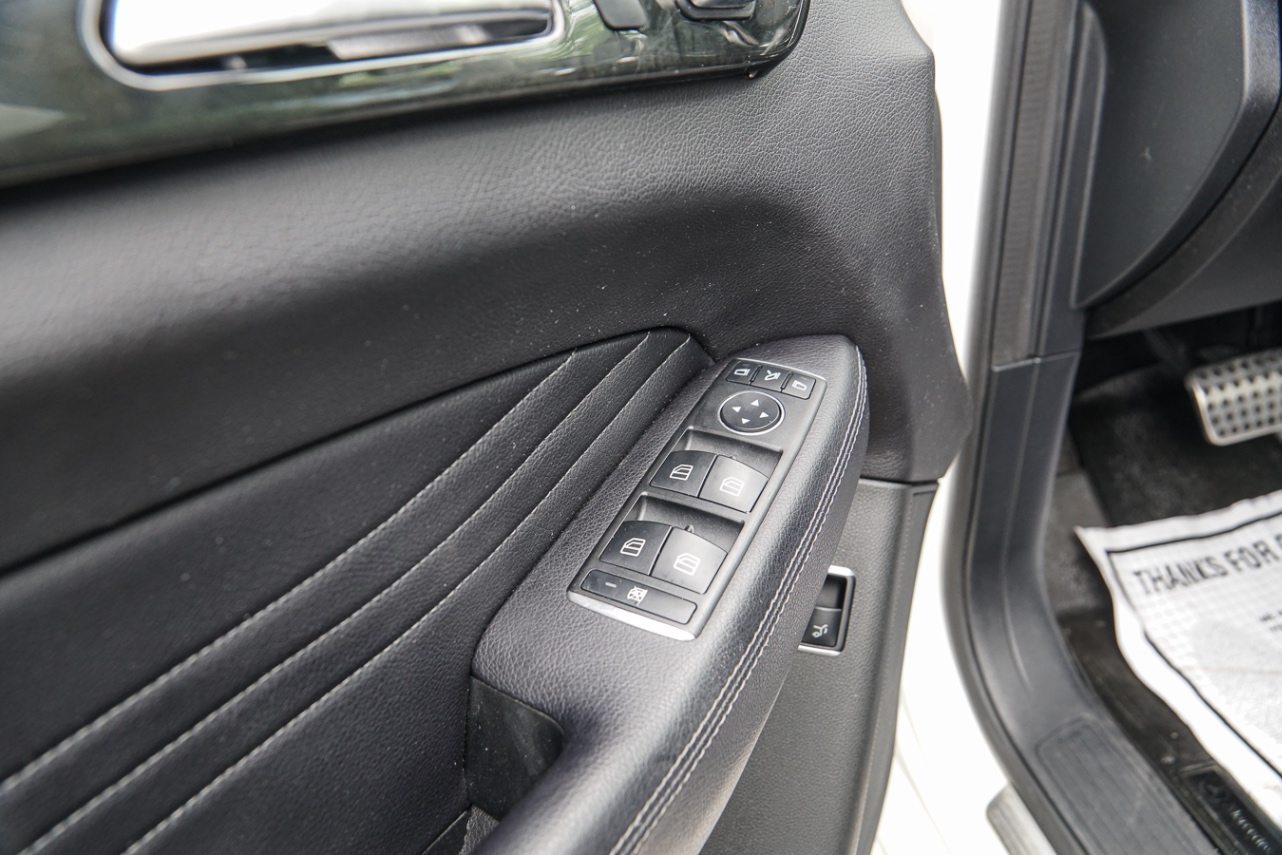 /ontarioqualitymotorsetobicoke/2018-Mercedes-Benz-GLE-Class-4008165492629723.jpg