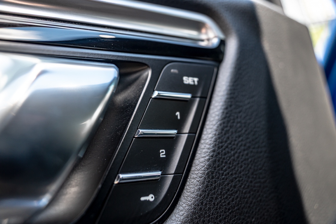 /ontarioqualitymotorsetobicoke/2018-Porsche-Macan-8181549819301446.jpg