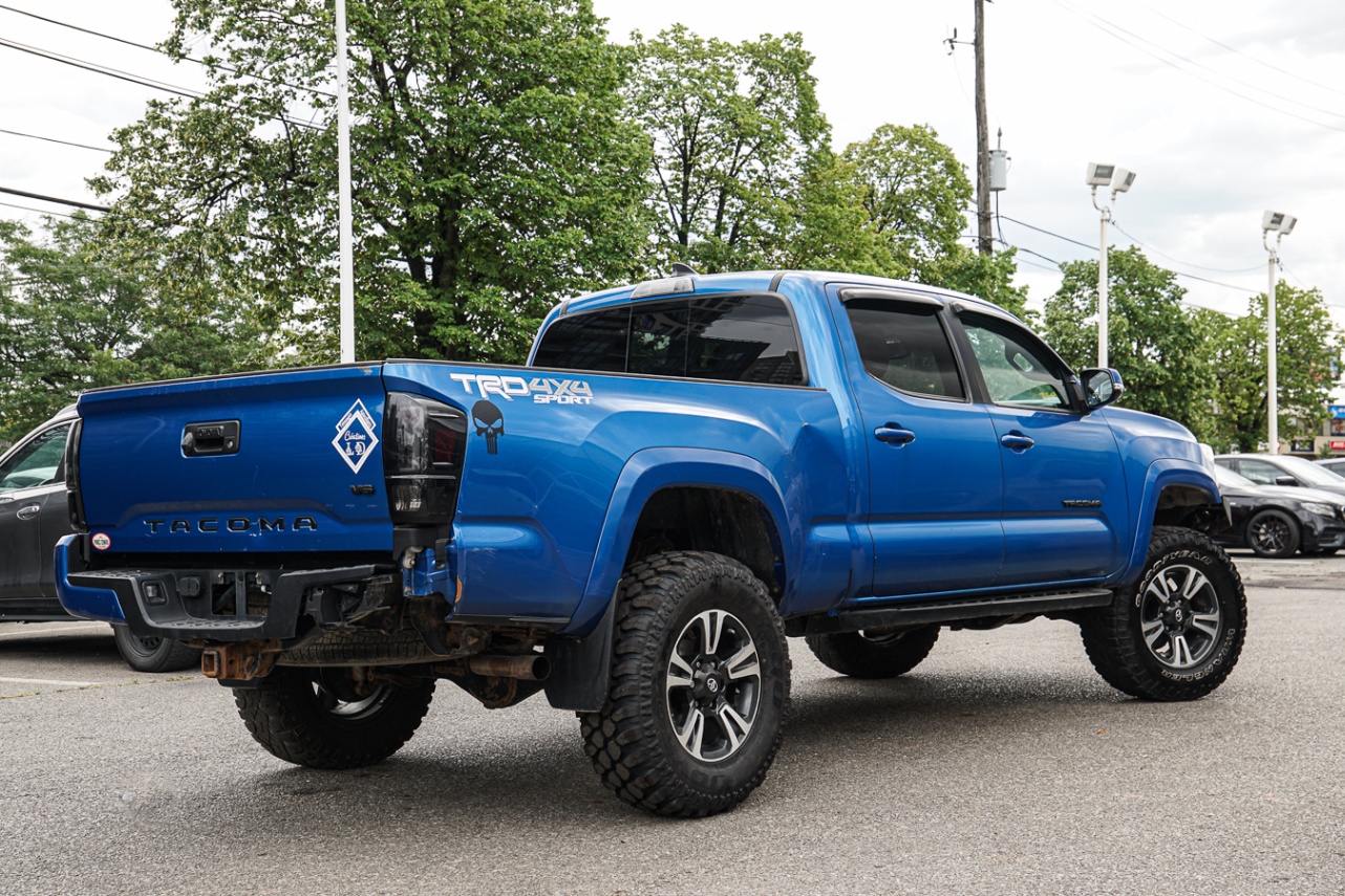 /ontarioqualitymotorsetobicoke/2018-Toyota-Tacoma-23033692270142803.jpg