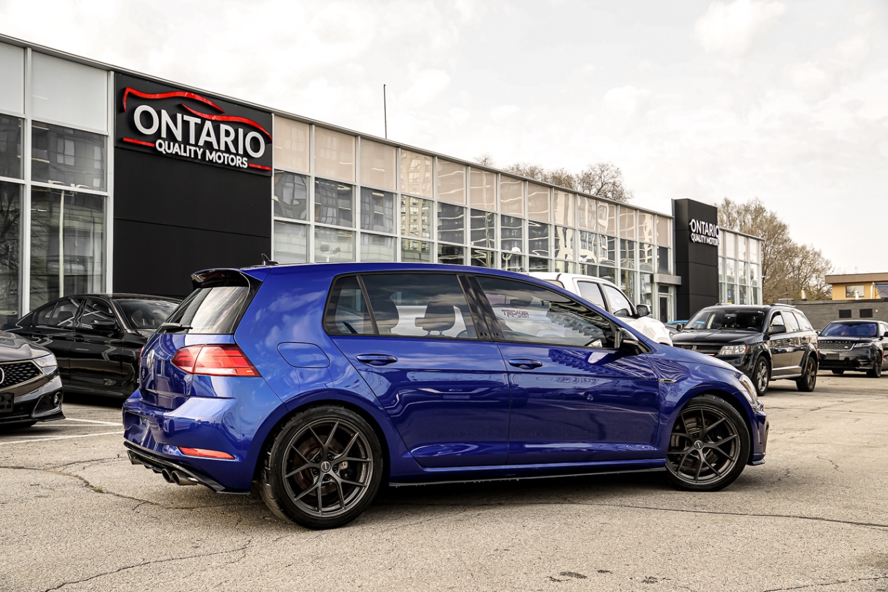 /ontarioqualitymotorsetobicoke/2018-Volkswagen-GolfR-09454378407110076.jpg