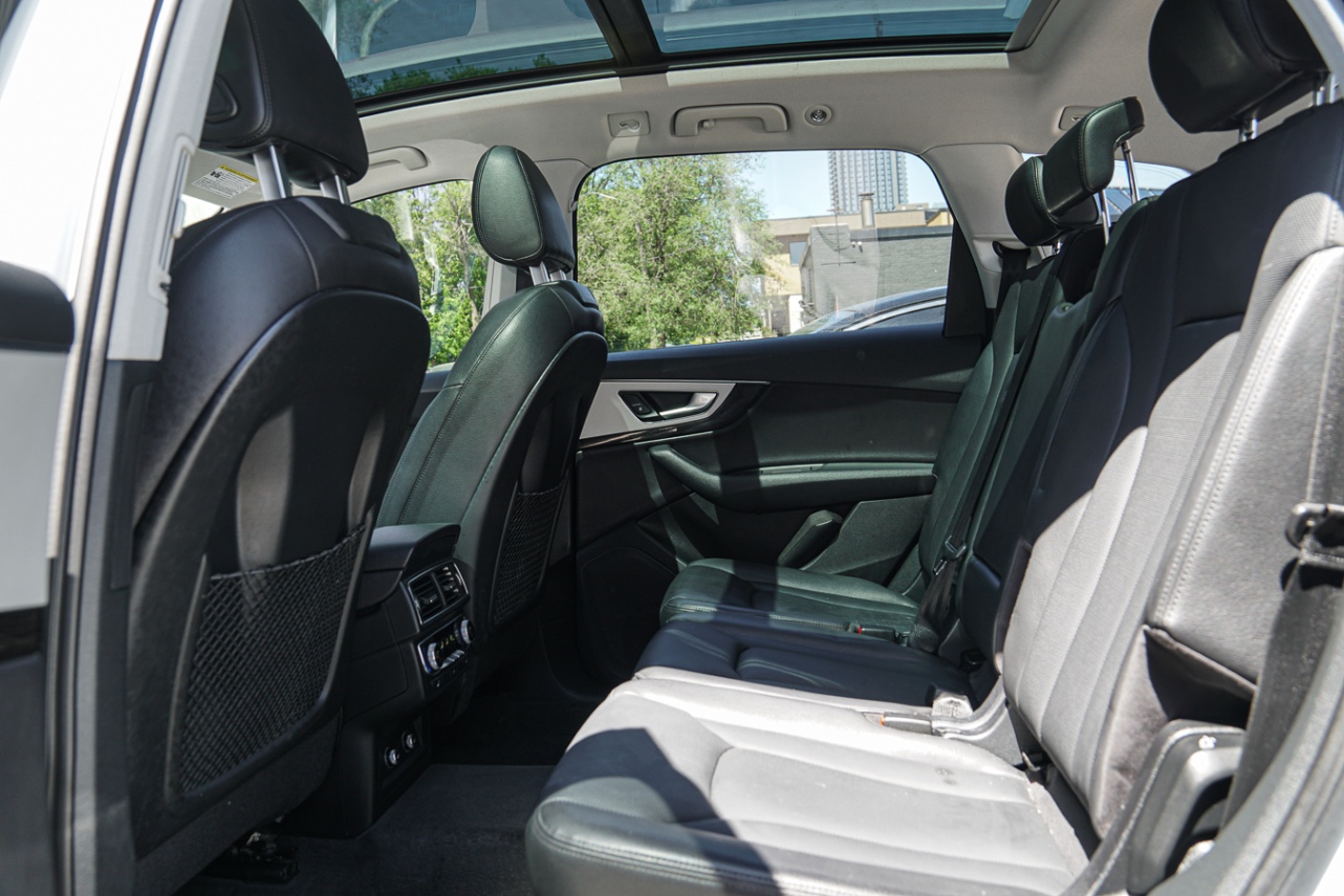 /ontarioqualitymotorsetobicoke/2019-Audi-Q7-09987193036072428.jpg