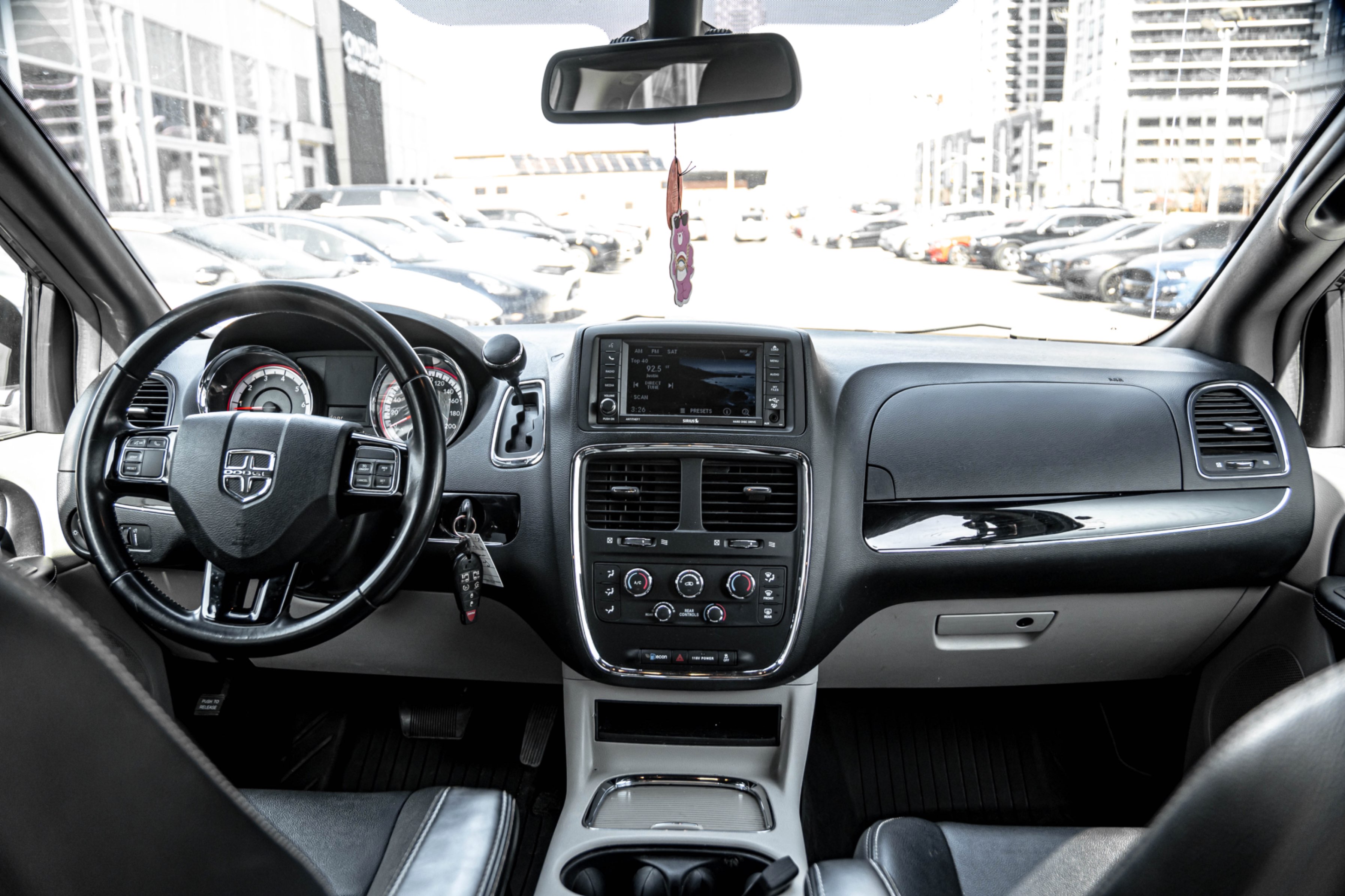 /ontarioqualitymotorsetobicoke/2019-Dodge-GrandCaravan-6133567885924331.jpg