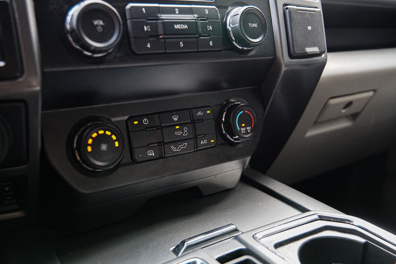 /ontarioqualitymotorsetobicoke/2019-Ford-F-150-332203836893441.jpg