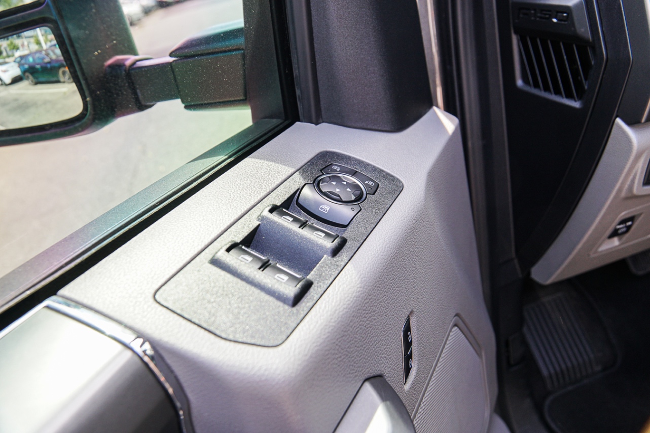 /ontarioqualitymotorsetobicoke/2019-Ford-F-150-351633535639301.jpg