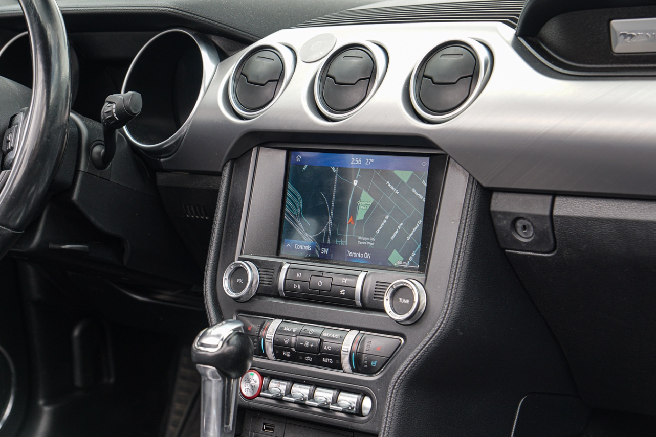 /ontarioqualitymotorsetobicoke/2019-Ford-Mustang-2758056410655758.jpg