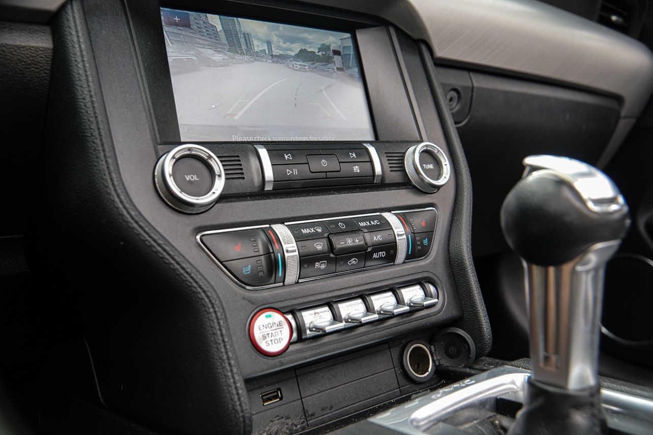 /ontarioqualitymotorsetobicoke/2019-Ford-Mustang-45116799524503604.jpg