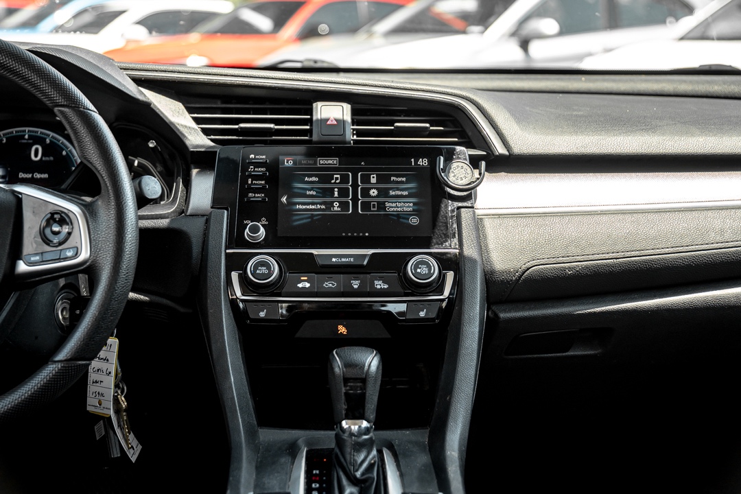 /ontarioqualitymotorsetobicoke/2019-Honda-Civic-0036449071853137394.jpg