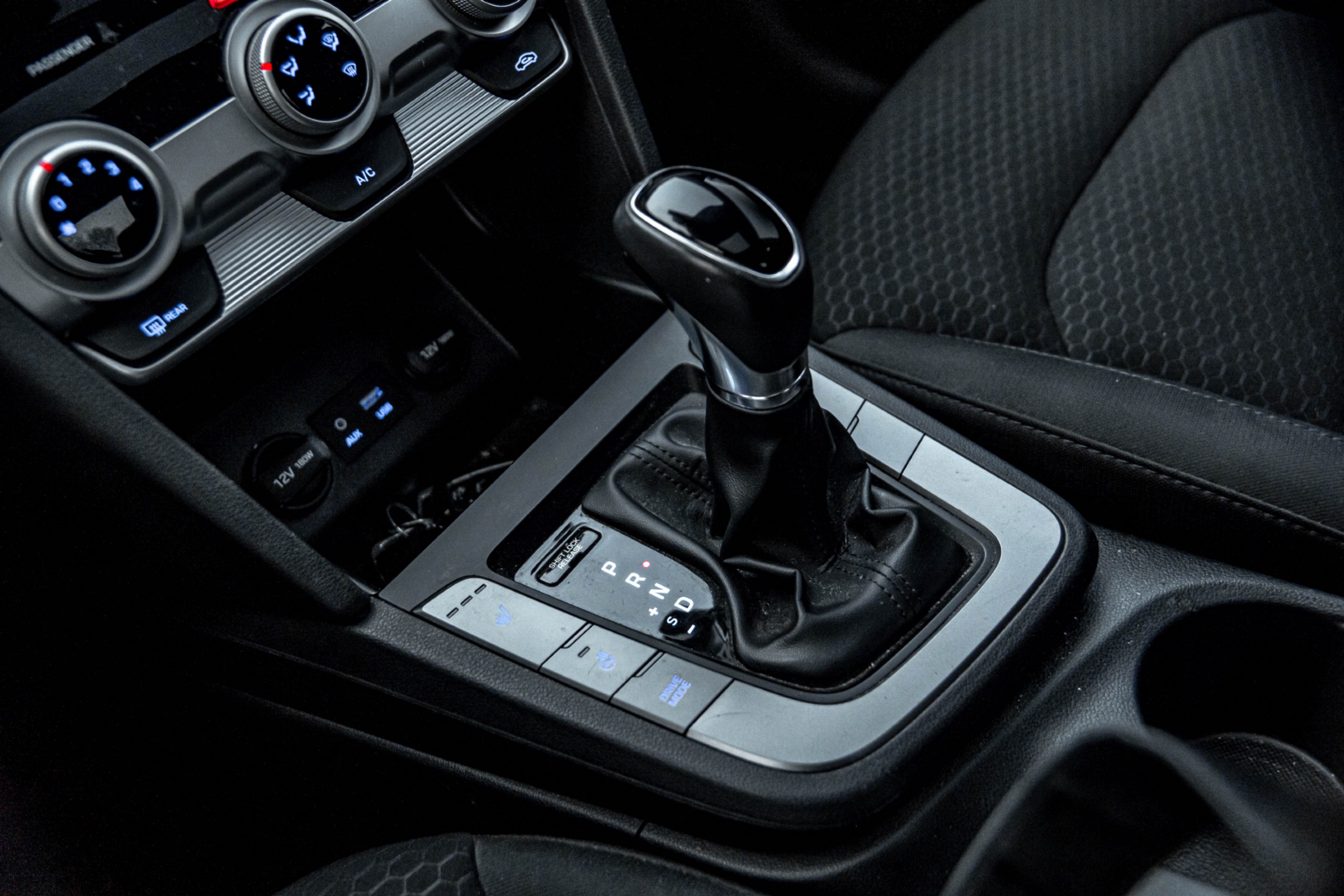/ontarioqualitymotorsetobicoke/2019-Hyundai-Elantra-41306880609484264.jpg