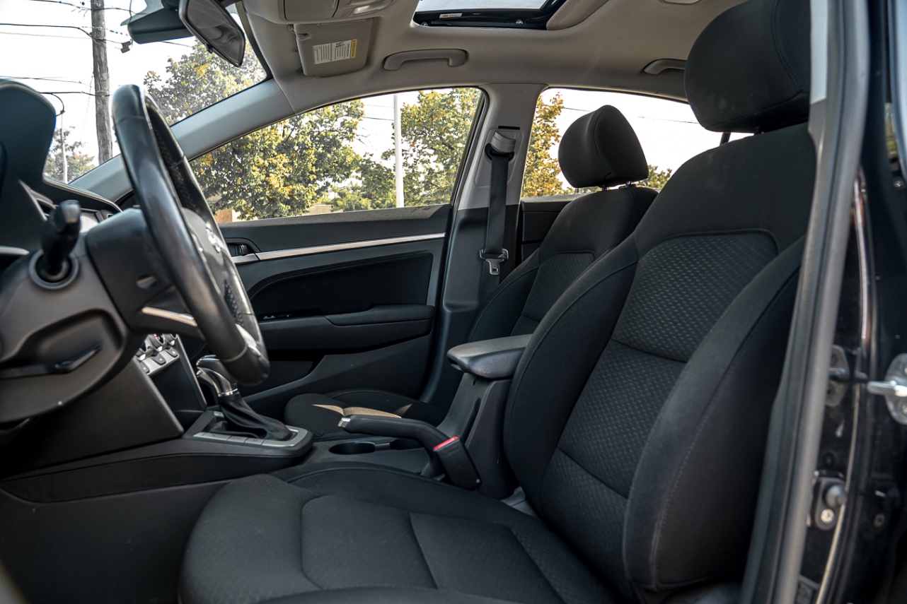 /ontarioqualitymotorsetobicoke/2019-Hyundai-Elantra-8158869665429955.jpg