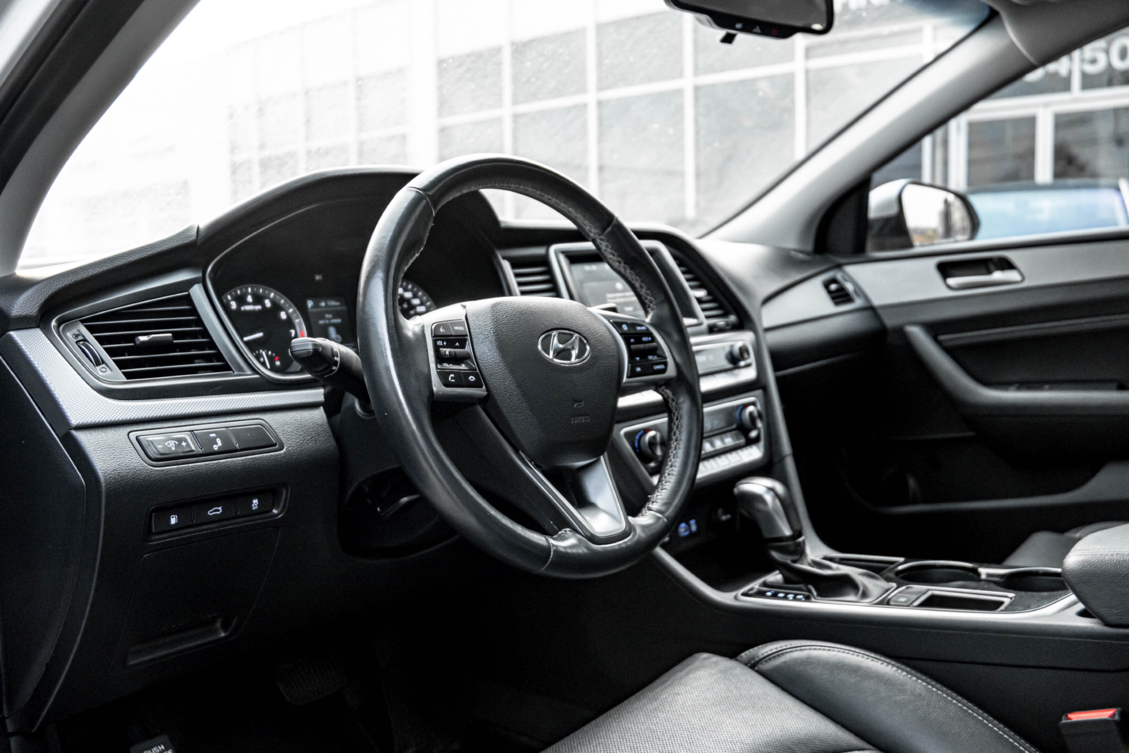 /ontarioqualitymotorsetobicoke/2019-Hyundai-Sonata-020802117452570545.jpg