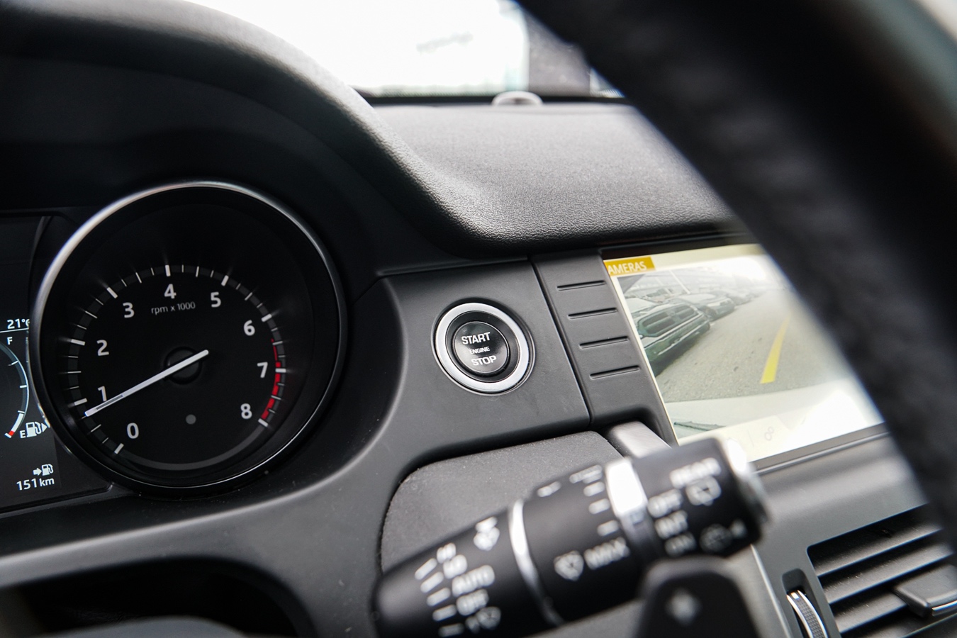 /ontarioqualitymotorsetobicoke/2019-LandRover-DiscoverySport-2711341189172298.jpg
