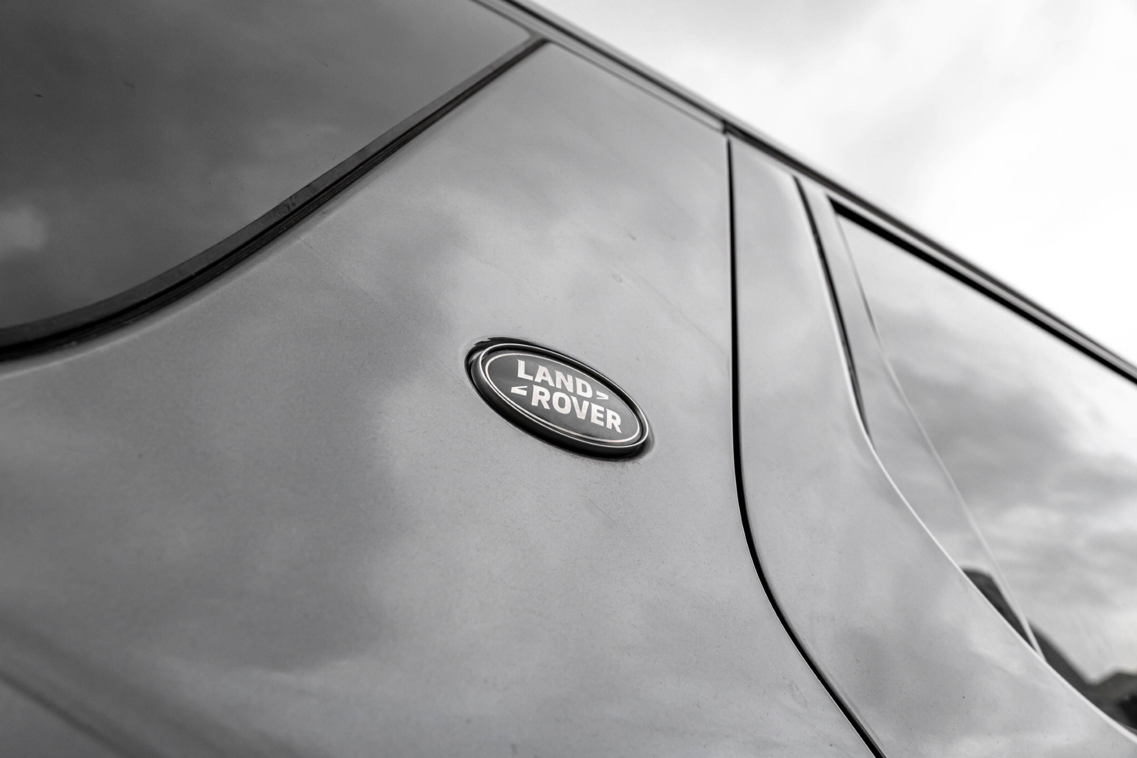/ontarioqualitymotorsetobicoke/2019-LandRover-DiscoverySport-6905972811248835.jpg