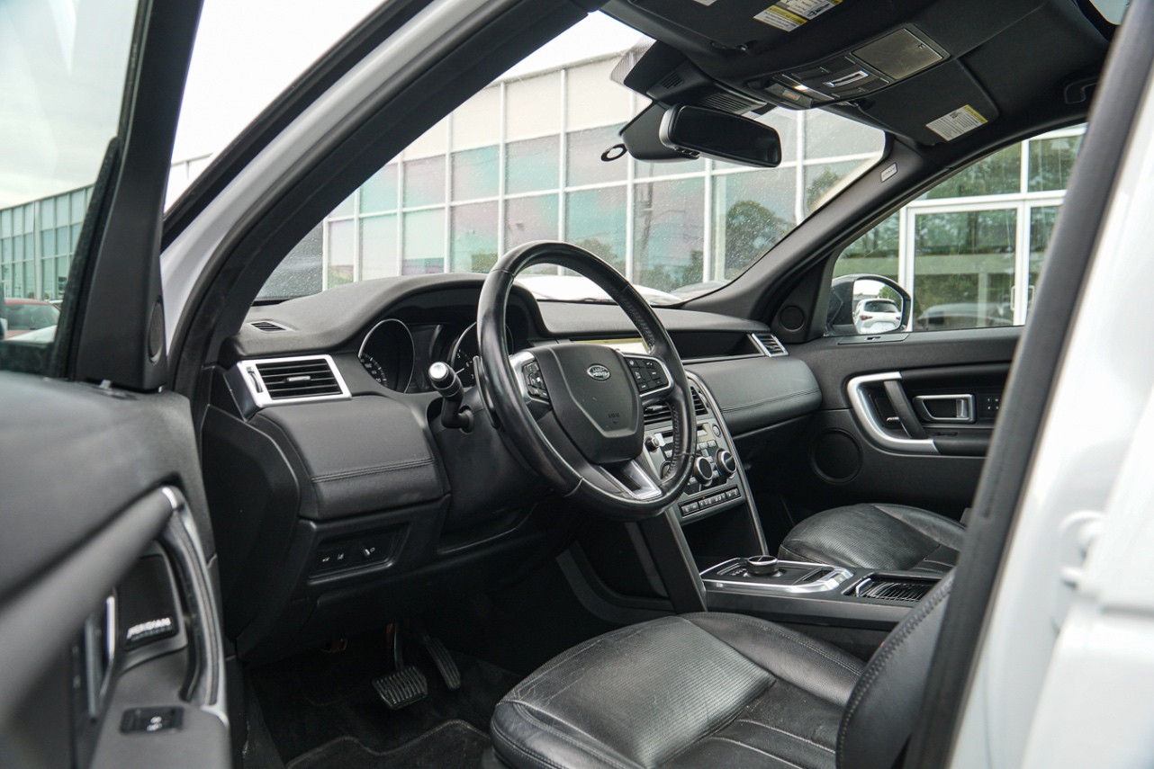 /ontarioqualitymotorsetobicoke/2019-LandRover-DiscoverySport-8165538405070161.jpg