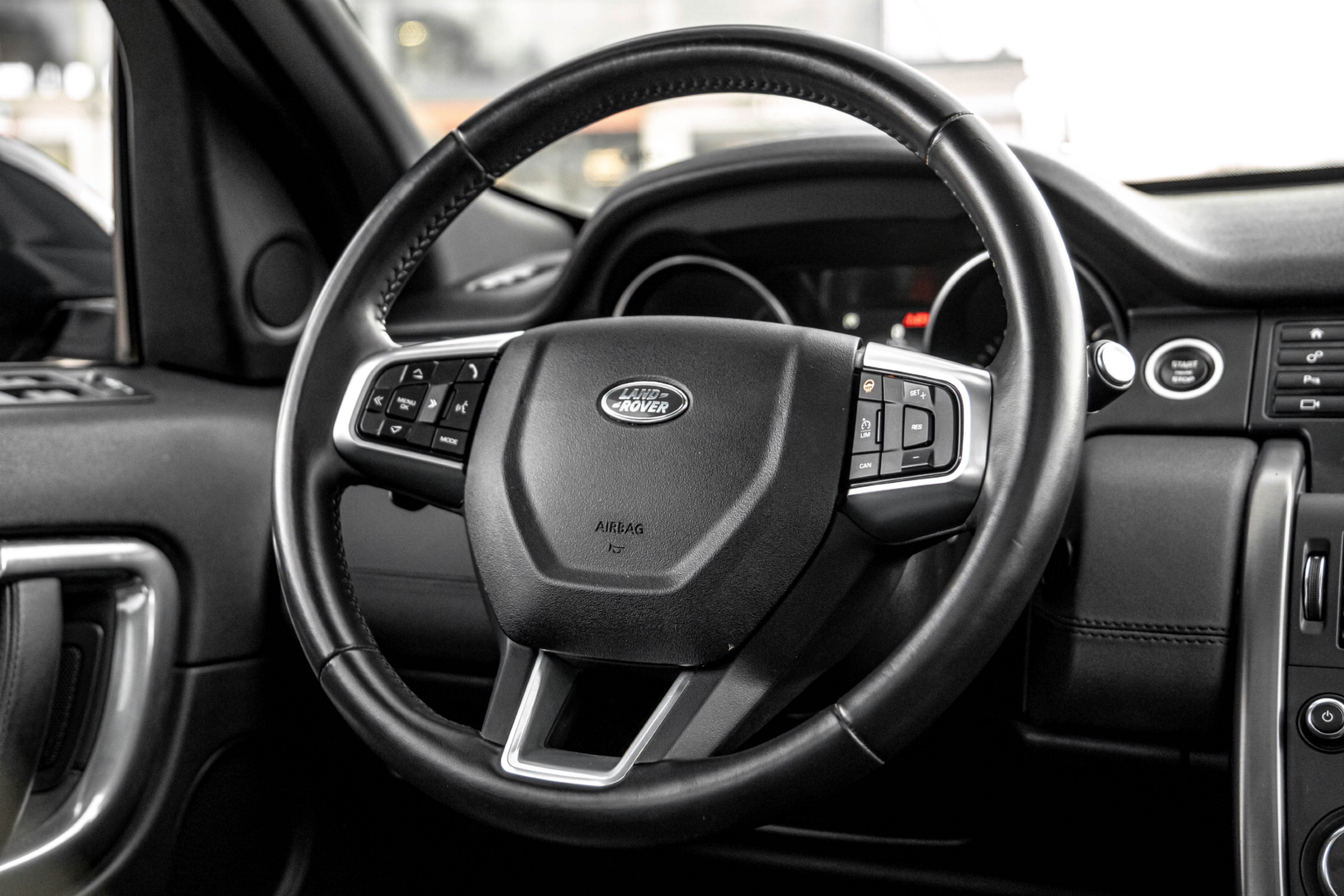 /ontarioqualitymotorsetobicoke/2019-LandRover-DiscoverySport-8827292705627832.jpg