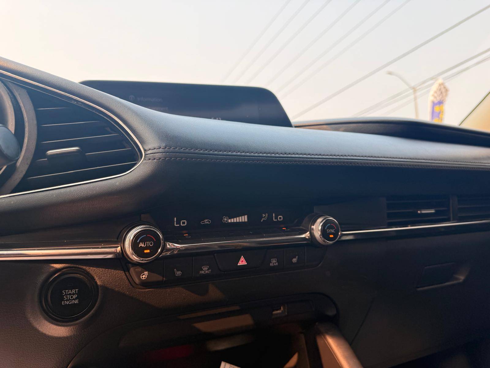/ontarioqualitymotorsetobicoke/2019-Mazda-Mazda3-9633580548426652.jpg