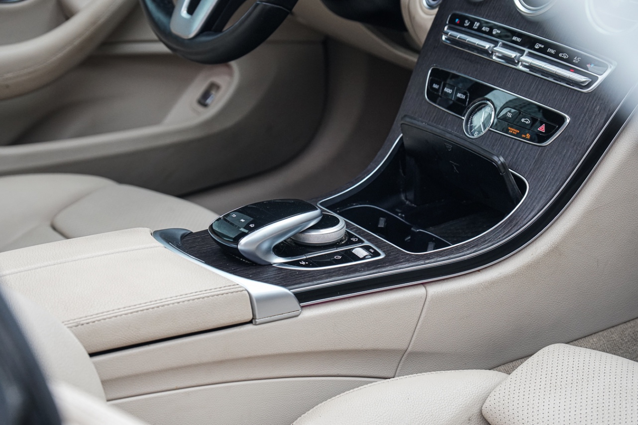 /ontarioqualitymotorsetobicoke/2019-Mercedes-Benz-C-Class-2281035877648543.jpg