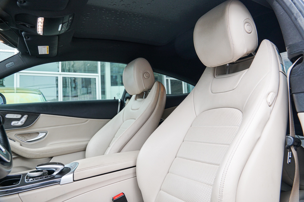 /ontarioqualitymotorsetobicoke/2019-Mercedes-Benz-C-Class-47970137283480385.jpg