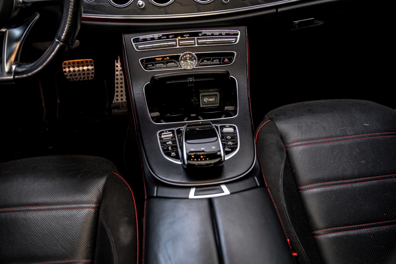 /ontarioqualitymotorsetobicoke/2019-Mercedes-Benz-E-Class-31078067594535996.jpg