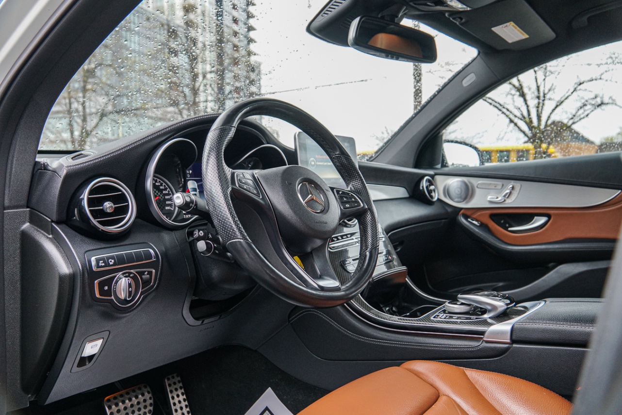 /ontarioqualitymotorsetobicoke/2019-Mercedes-Benz-GLC-Class-05823856333026778.jpg
