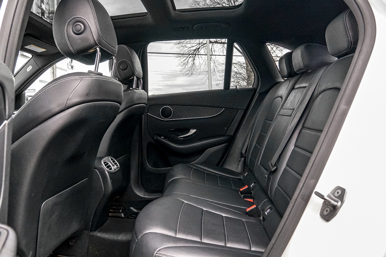 /ontarioqualitymotorsetobicoke/2019-Mercedes-Benz-GLC-class-338313631369789.jpg