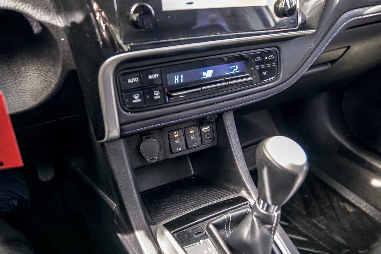 /ontarioqualitymotorsetobicoke/2019-Toyota-Corolla-8502808567555709.jpg