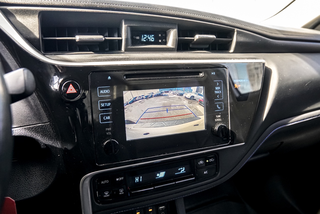 /ontarioqualitymotorsetobicoke/2019-Toyota-Corolla-8949440010972125.jpg
