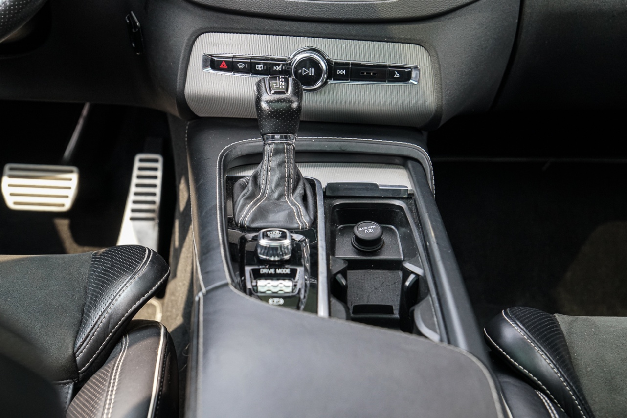/ontarioqualitymotorsetobicoke/2019-Volvo-XC90-5978910195465024.jpg