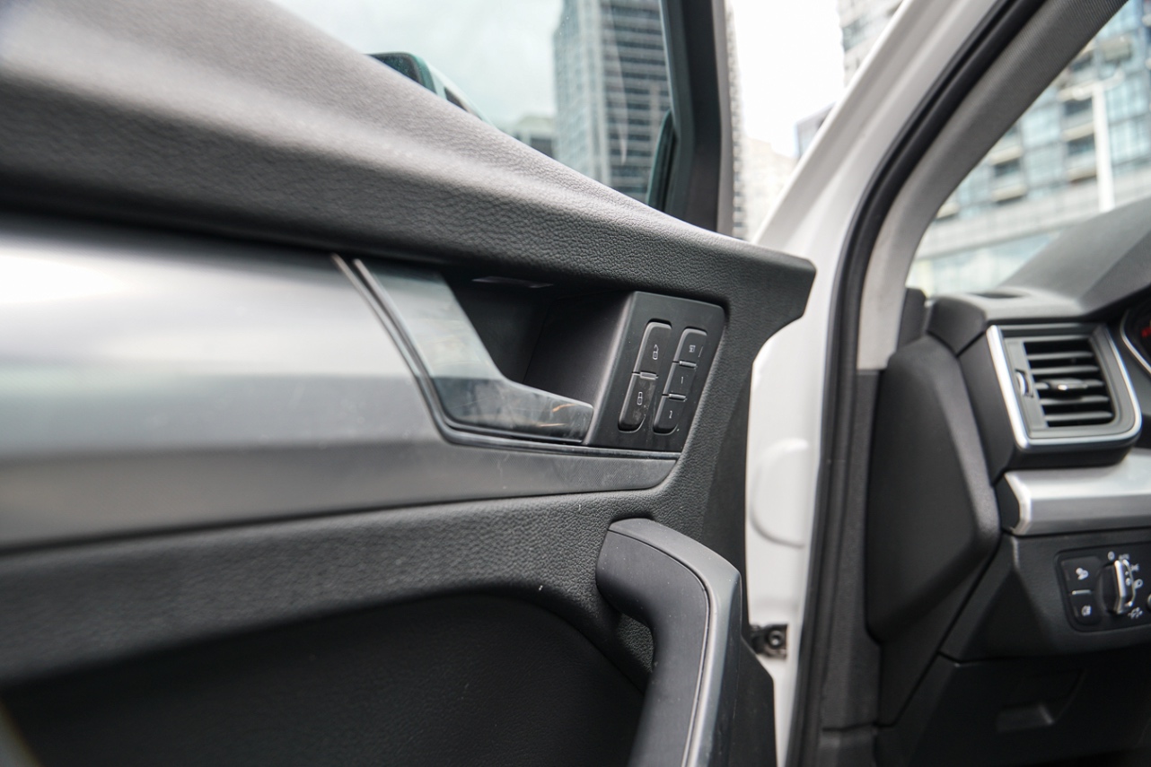 /ontarioqualitymotorsetobicoke/2020-Audi-Q5-25379429363005723.jpg