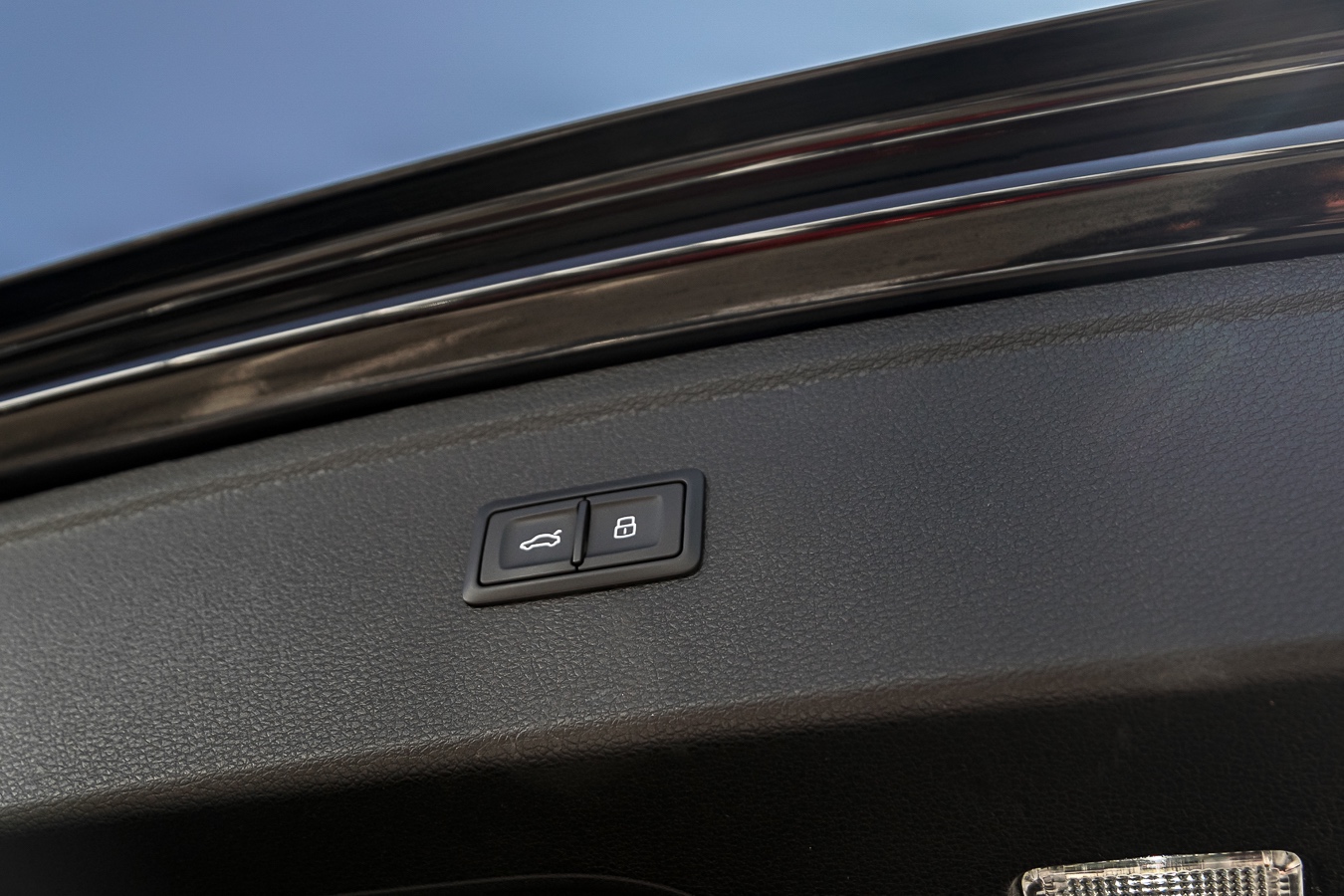 /ontarioqualitymotorsetobicoke/2020-Audi-Q5-6356197239892087.jpg