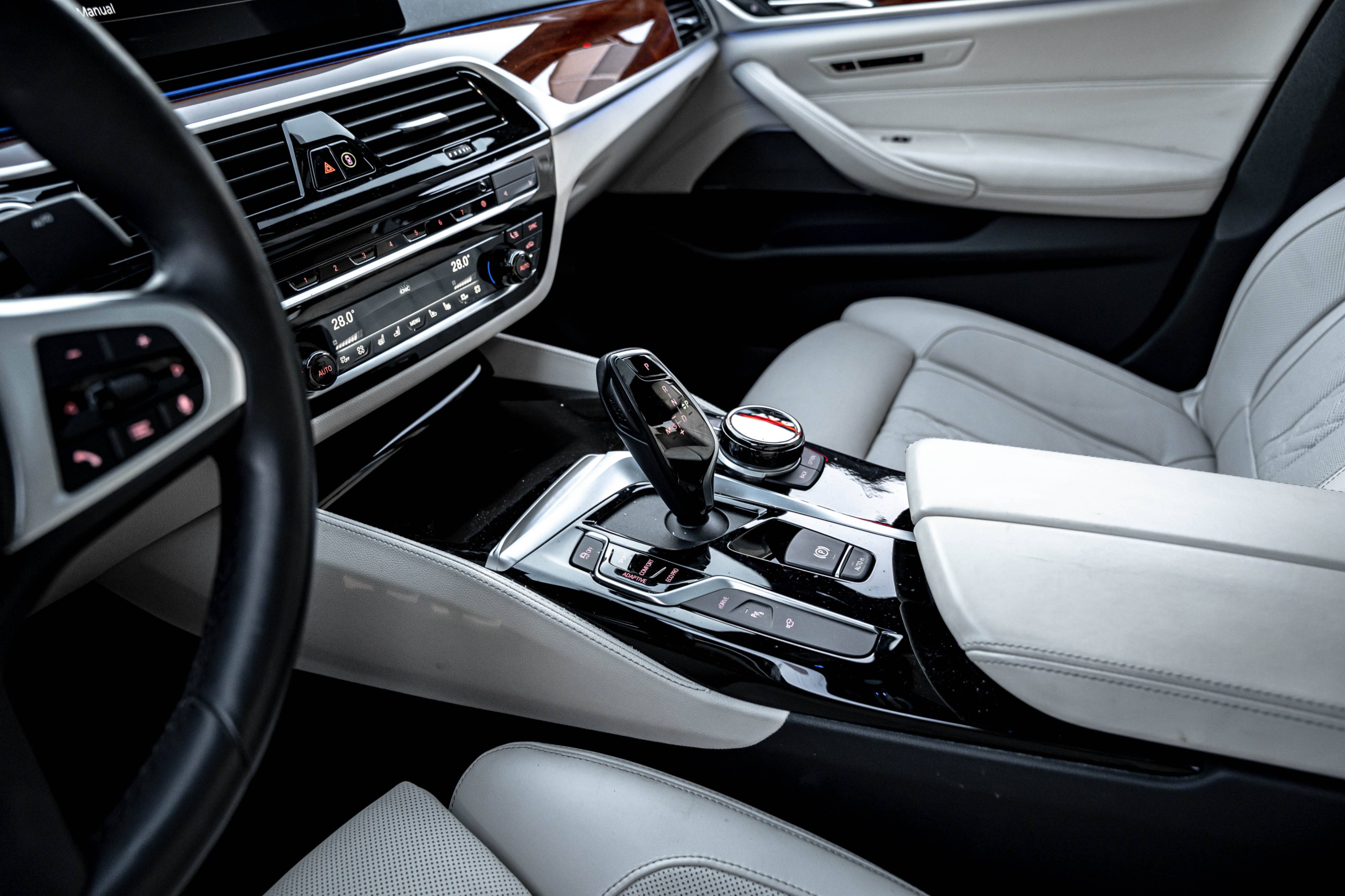 /ontarioqualitymotorsetobicoke/2020-BMW-5Series-3183044951454159.jpg