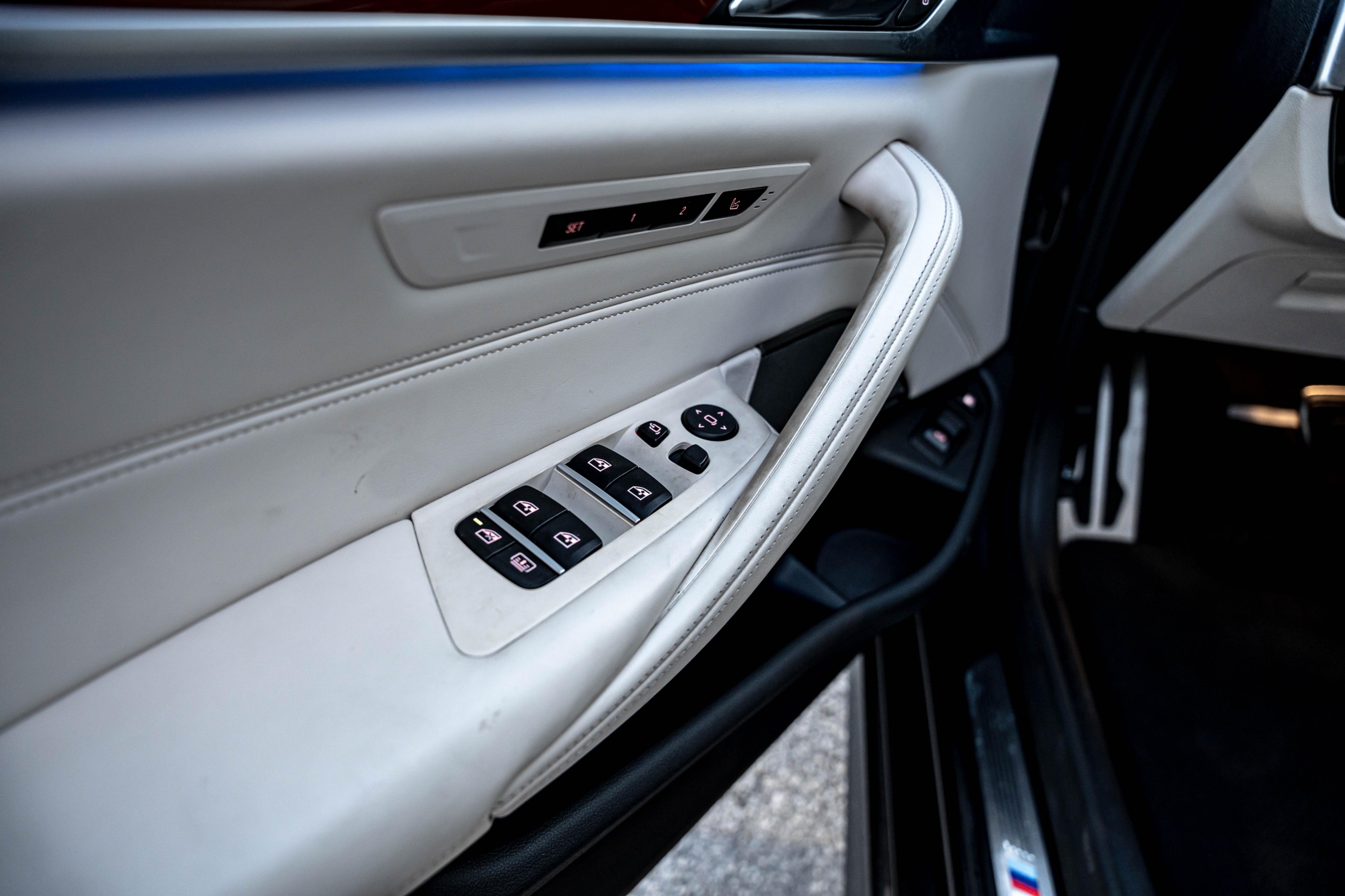 /ontarioqualitymotorsetobicoke/2020-BMW-5Series-912192533436613.jpg