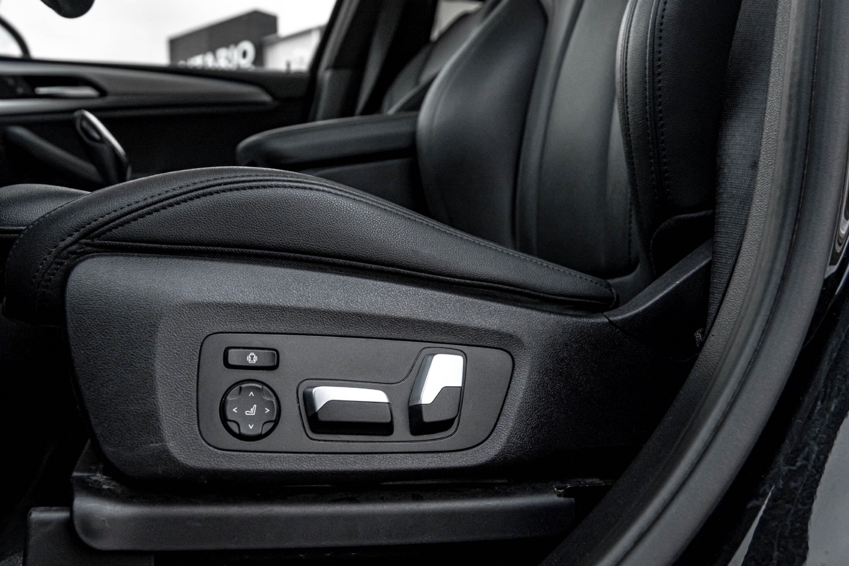 /ontarioqualitymotorsetobicoke/2020-BMW-X3-49031930063239404.jpg
