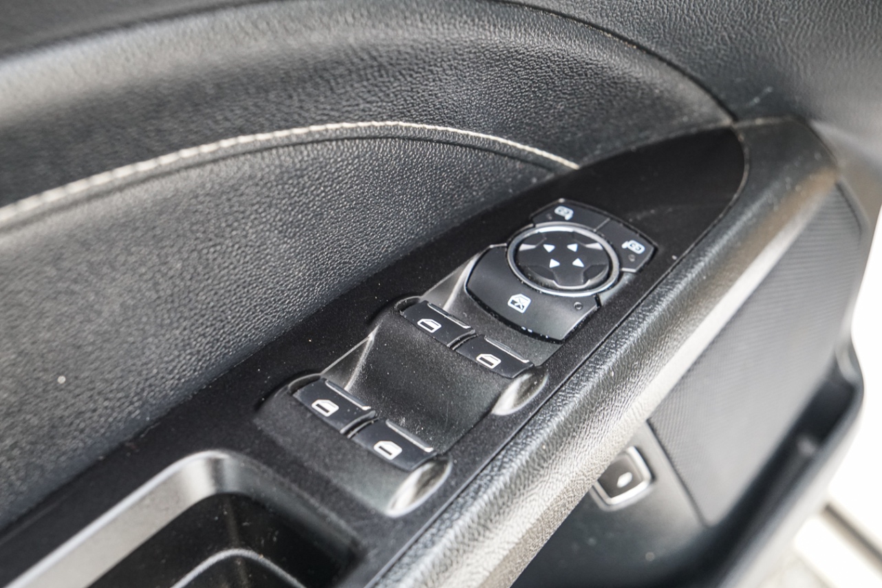 /ontarioqualitymotorsetobicoke/2020-Ford-Fusion-8585381677325725.jpg
